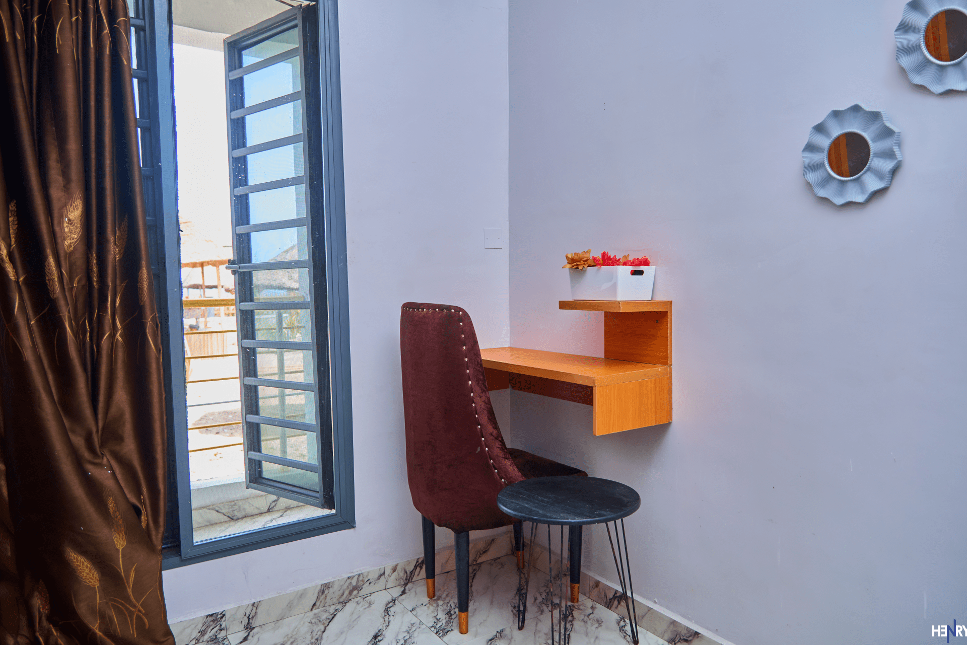 Deluxe Room - view 5